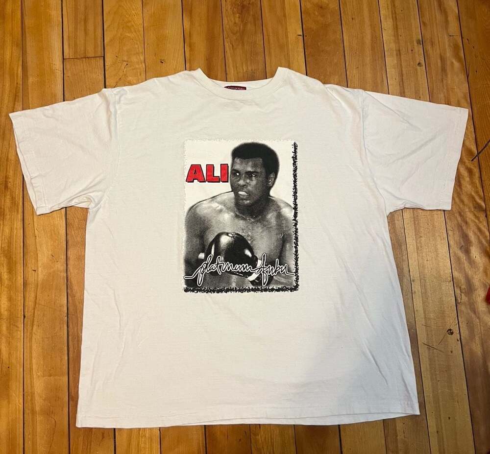 Vintage Platinum Fubu Muhammad Ali Graphic T-Shirt